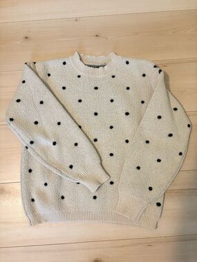 SHEIN Cream Crewneck Sweater with Black Polka Dots
